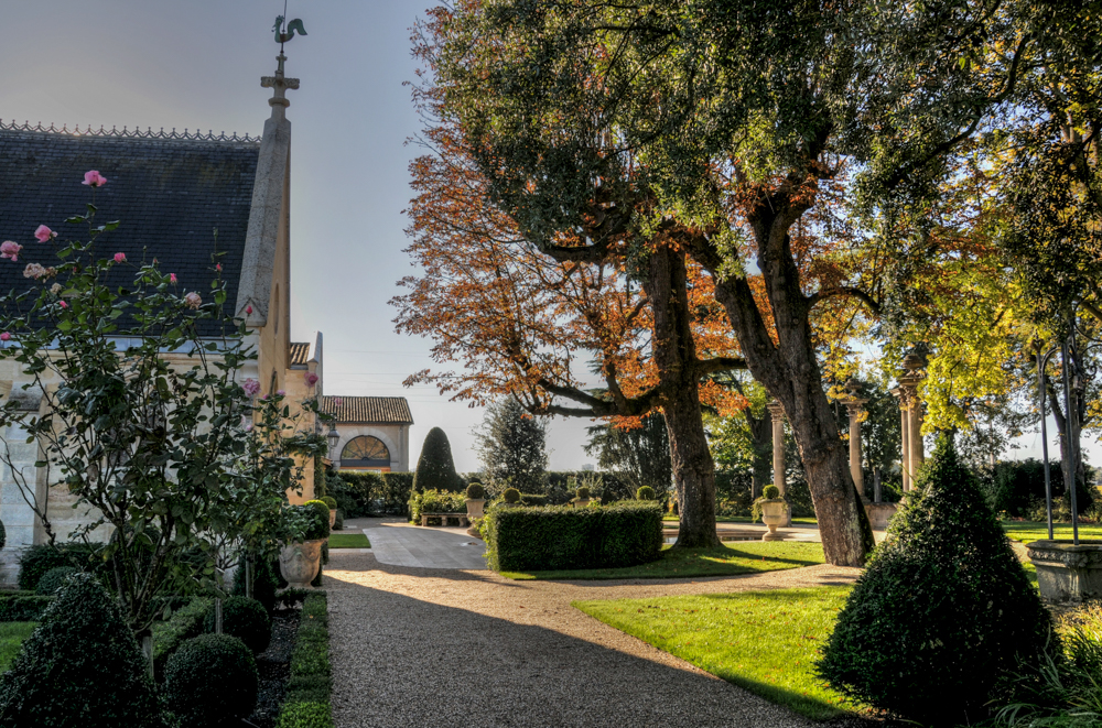 Frankreich, Gironde, Pessac-Léognan Château Mission Haut-Brion (2011)