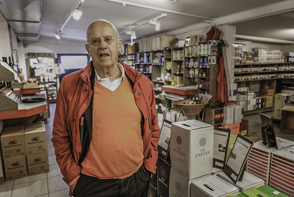 Jacques Héon im ältesten Jacques' Weindepot, Düsseldorf