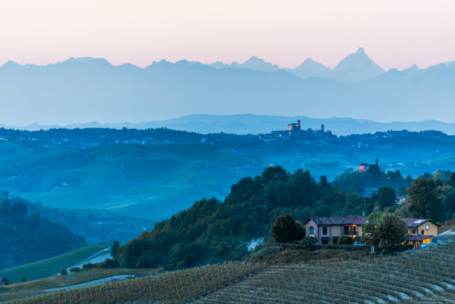 Piemont, Weinbau vor der Alpenkette