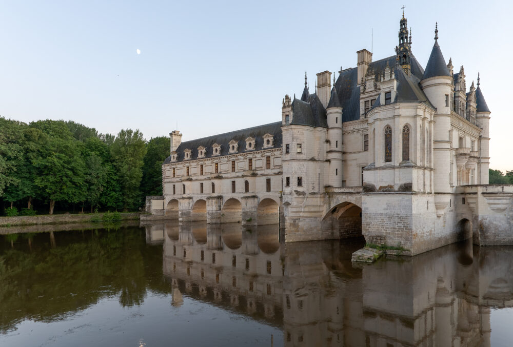 Frankreich, Loire, Chenonceaux, Château de Chenonceau, Galerien von Catherina de’ Medicisüber dem Cher